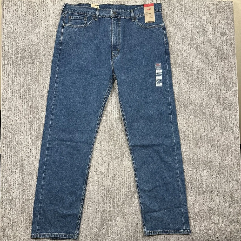 NWT LEVI'S 505 Regular Size 40 x 34 Medium Wash Room At Thigh Men Jeans MSRP $69